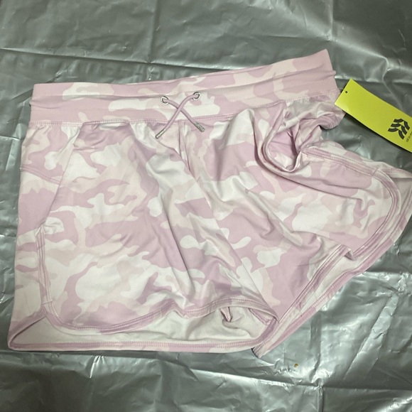 Shorts(All In Motion) - Picture 1 of 3